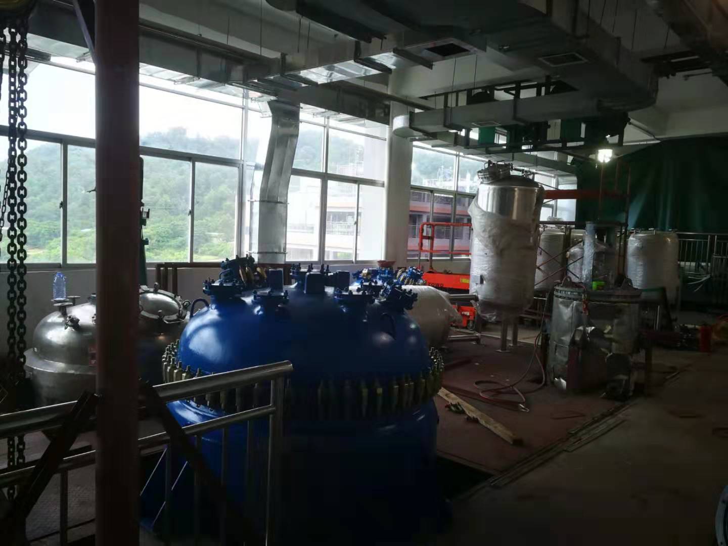 祝賀興鼎工程承接惠州信立泰車(chē)間機(jī)電安裝綜合工程